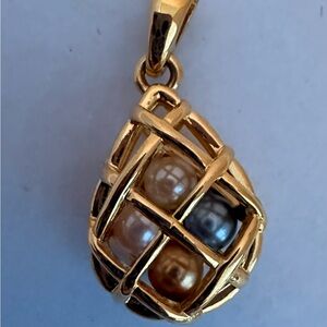 Joan Rivers Elegant Gold and Pearl Necklace Cage Pendant (no chain)